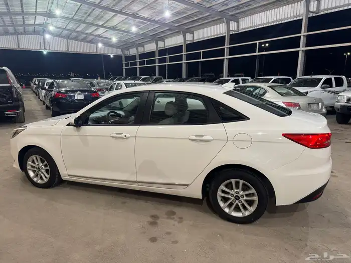 للبيع فورد اسكورت موديل 2020 1