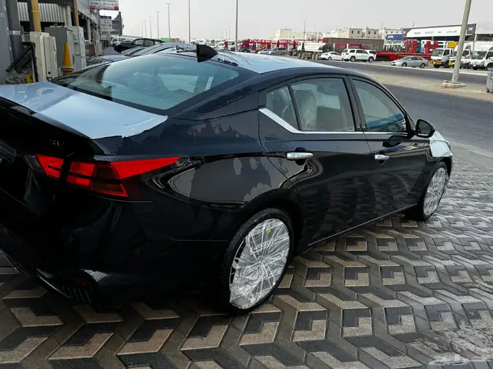 نيسان التيما SV نص فل موديل 2026 11