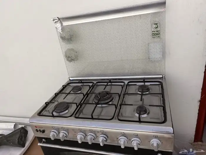 فرن غاز بحاله جيده 2