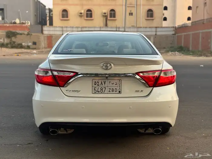 تويوتا كامري 2017 فل كامل GLX ابيض لولي 5
