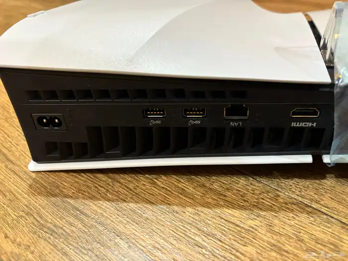 سوني 5 للبيع والله نظيف م شغلتو إلا ثلاث مرات ون تيرا بشريط 3