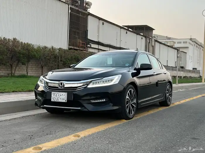 هوندا اكورد 2017 V6 sport نظيفة جدا 2