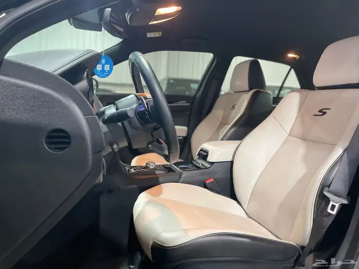 كرايزلر S300 2021 14