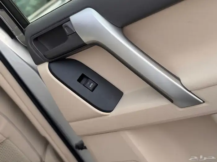 تويوتا برادوTXL 2022فل كامل عداد 39 الف 20