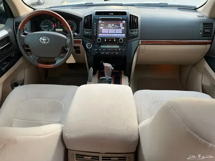 تويوتا لاندكروزر 2014 GXR (بدي وكالة) 19