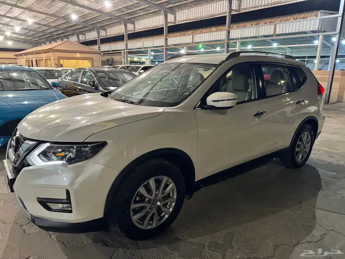 للبيع نيسان اكستريل 2022 دبل 1