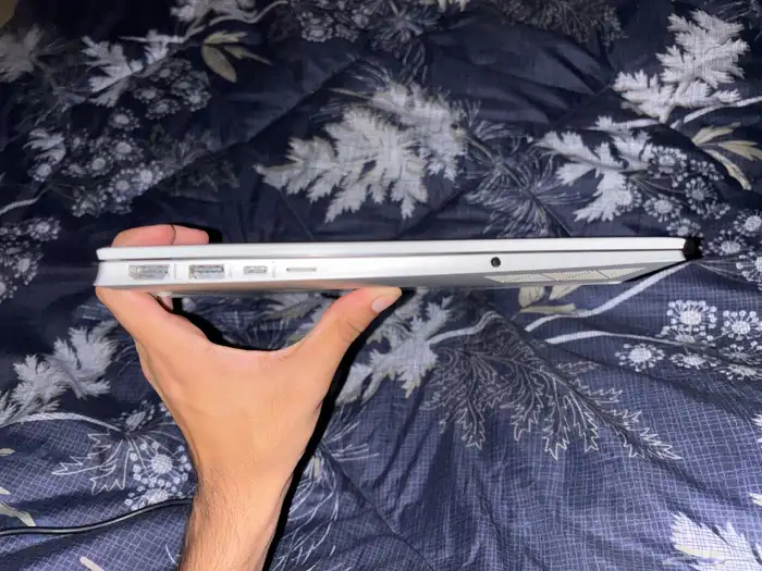 لابتوب HP بافليون كبير 2