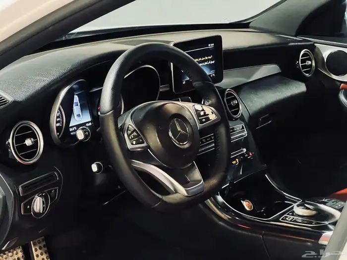 مرسيدس C200 2018 بحاله ممتازه 6