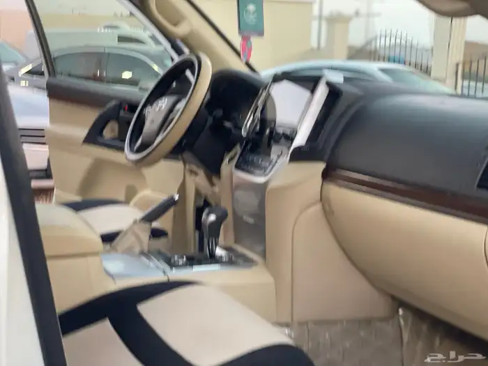 تويوتا لاندكروزر 2017 سعودي فل 16