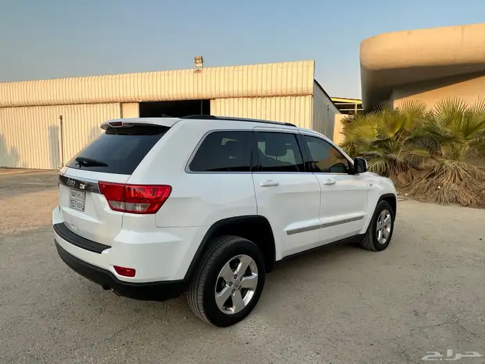 جيب شيروكي موديل 2013 6