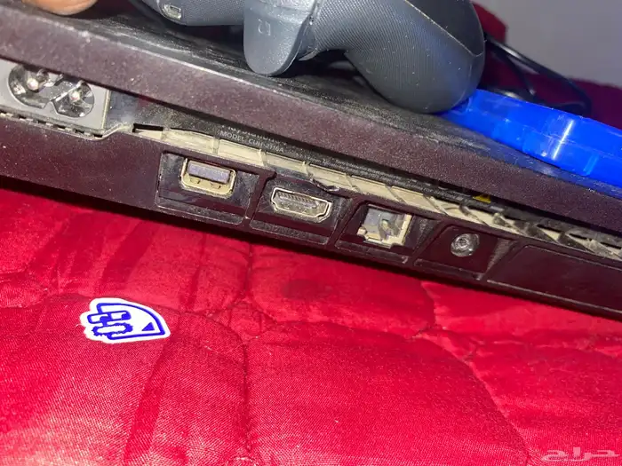 سوني 4 مع شريط سيرات 2