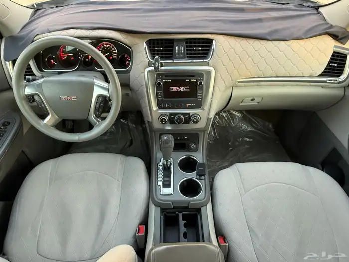 جي ام سي اكاديا 2013 10