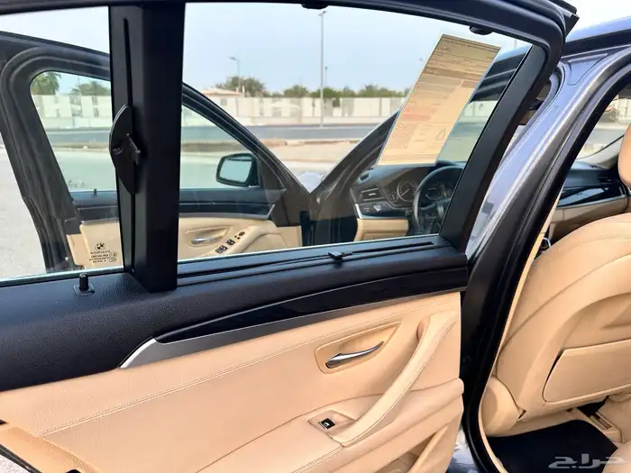 bmw 520i 2016 ممشى قليل نظيف جدا 37