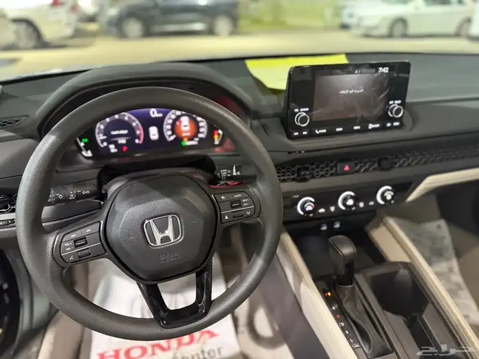 هوندا اكورد ستاندر 2025 LX 6