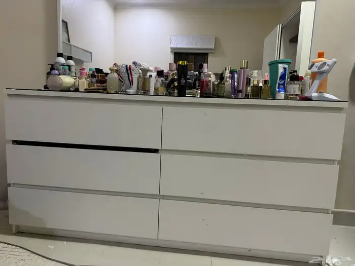 غرفة مستخدمه في حالة جيدة مع المرتبة 800 ريال 0