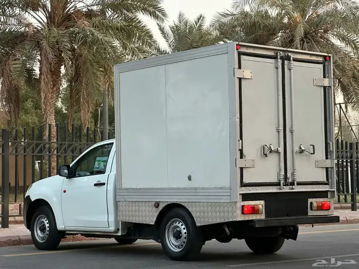 ايسوزو ثلاجه موديل 2025 سعودي قير عادي ديزل شامل الضريبة 6