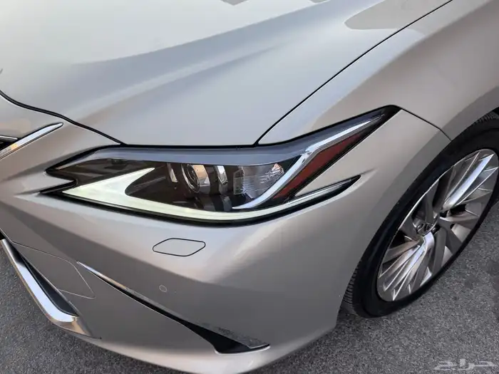 لكزس ES350 نص فل 2020 6