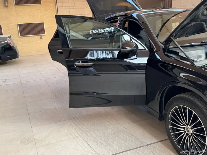 مرسيدس GLC300 موديل 2024 5