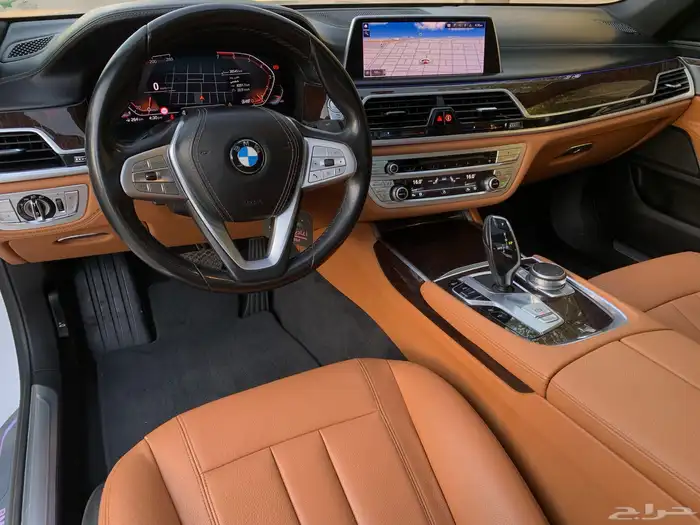 BMW 730i 2020 عداد قليل 28