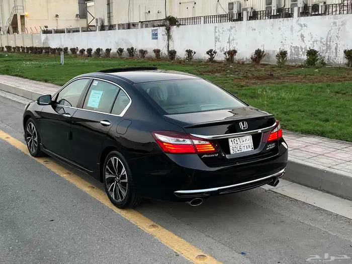 هوندا اكورد 2017 V6 sport نظيفة جدا 7