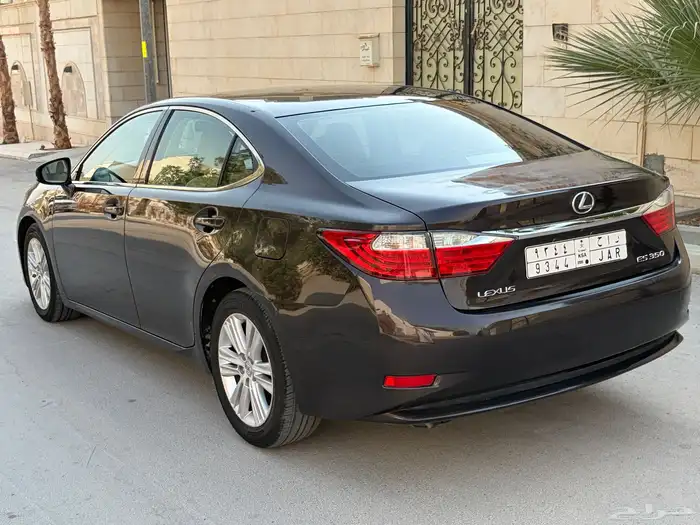 لكزس es350 cc 2013 مالك واحد من الوكاله 32