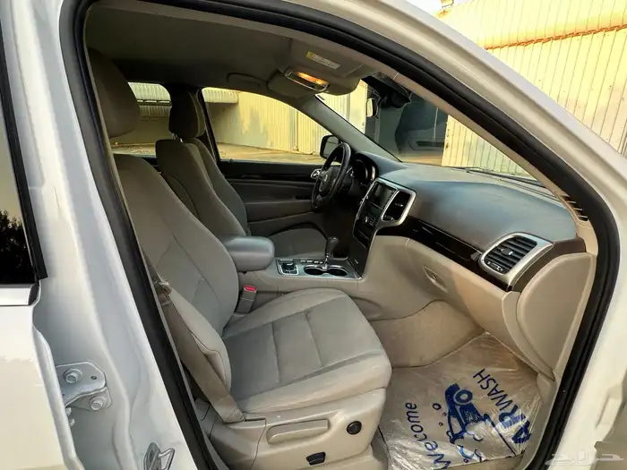 جيب شيروكي موديل 2013 14