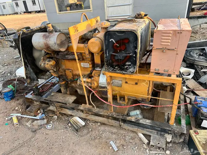 مكينه مولد كهرب كوماتسو 50 كيلو 4 سلندر 4