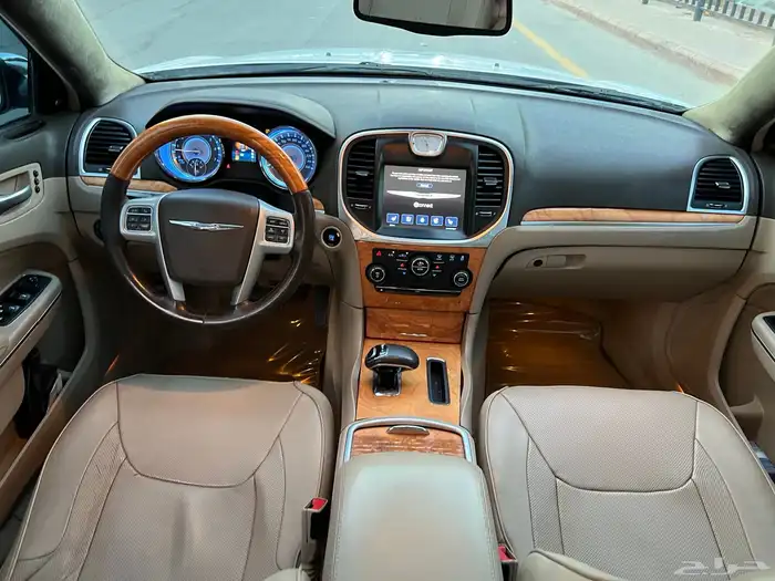 كرايزلر 2014 فل V6 سعودي 15