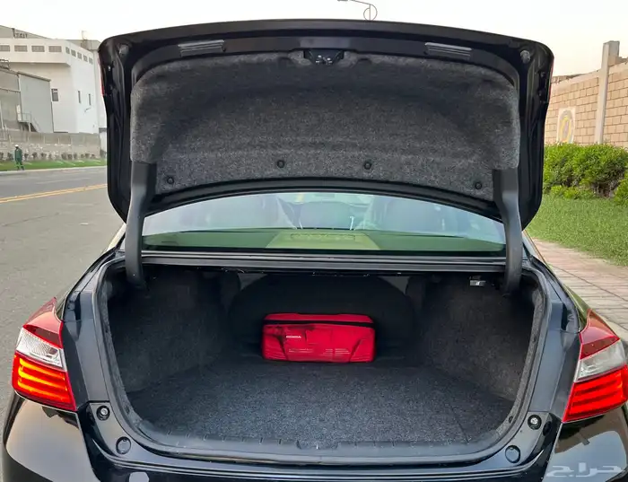 هوندا اكورد 2017 V6 sport نظيفة جدا 38