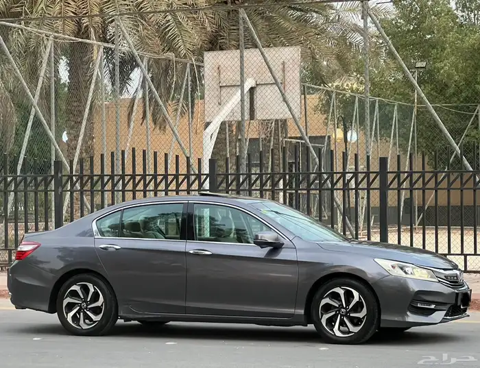 هوندا اكورد 2017 فل سعودي 5