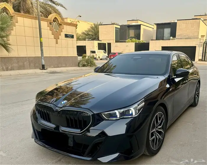 BMW 520i M ( ممشى قليل  بدون حوادث) 5