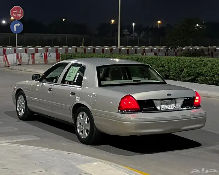 فورد كراون فكتوريا ( ممشى قليل ) 5