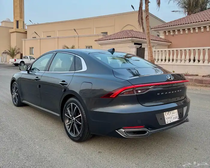 ازيرا 2020 للبيع قمة النظافة 6