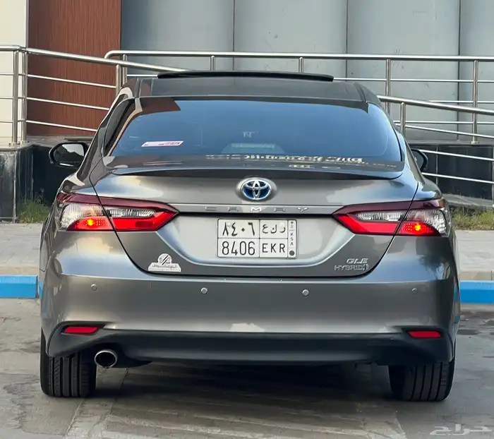 تويوتا كامري 2024 GLE (هايبرد) 7