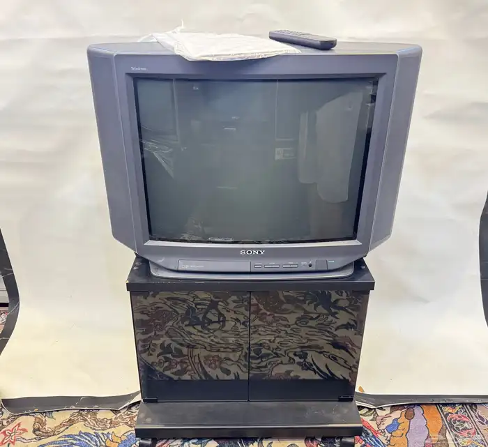 تلفزيون سوني قديم 0