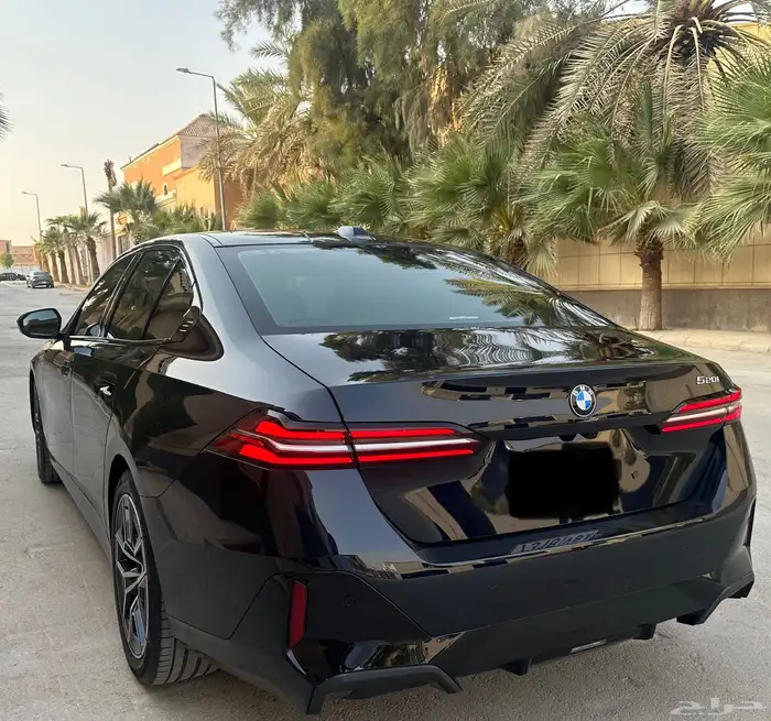 BMW 520i M ( ممشى قليل  بدون حوادث) 2