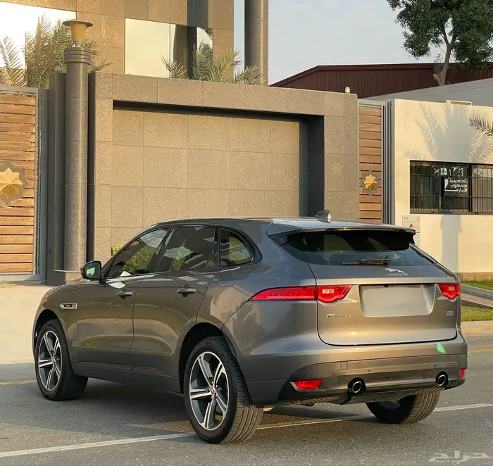 جاكوار - 2018 - F PACE - R SPORTS - سعودي 3