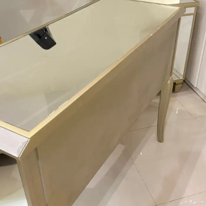 طقم كمدينتين وتسريحة 2