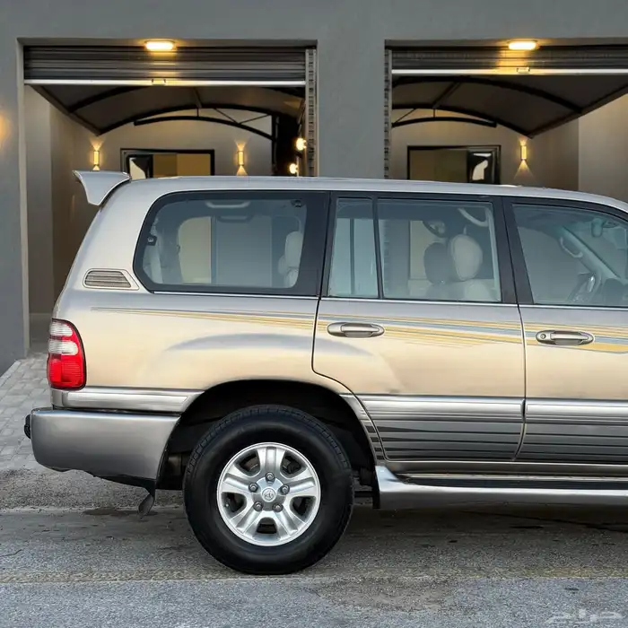 لاندكروزر فسكار 2003 قير عايدي اساس 1