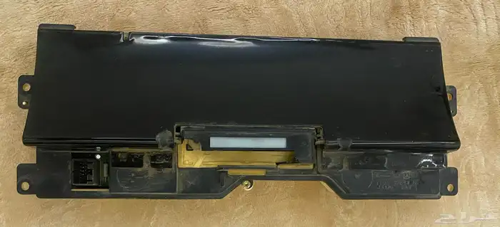 يوجد قطع غيار فورد ماركيز 0