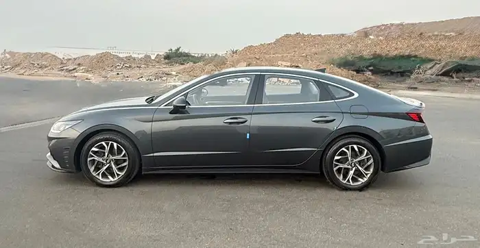 سوناتا 2022 فل بدون بنورما بحالة الوكاله للبيع 2