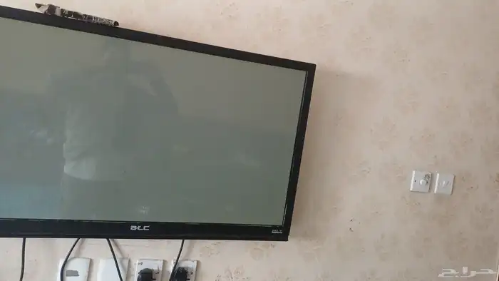 شاشة 42 بوصه. مع رسيفر مع حامل شاشه 0