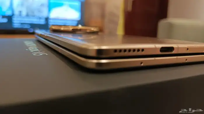 هونور ماجيك v5 فولد 4