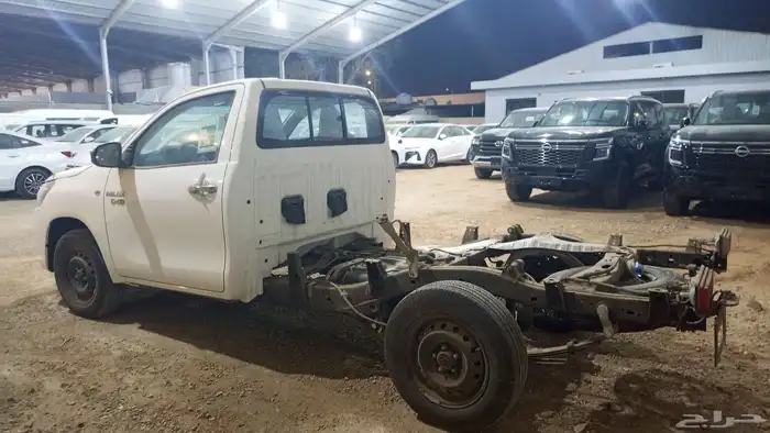 هايلوكس غمارة ديزل GL 2WD 2025 قير عادي بدون حوض 2