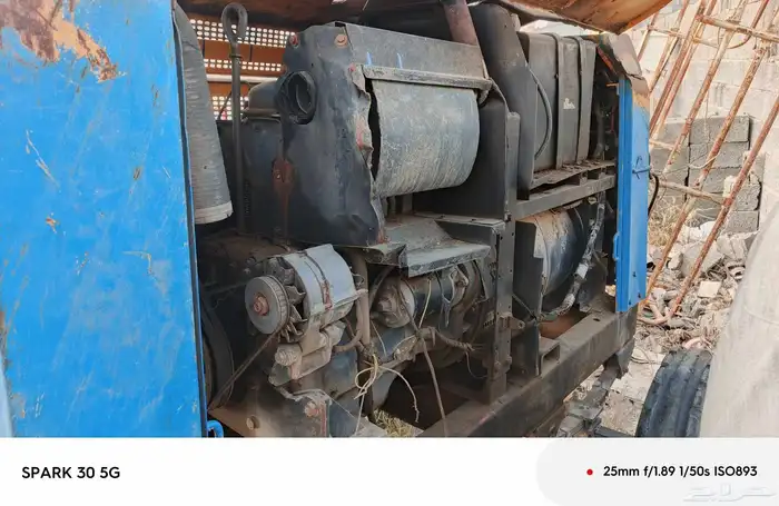 مولد كهرباء كبير مع مكينه لحام 3