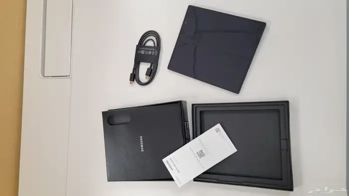 Samsung Galaxy Z Fold 6 256GB good as new 0