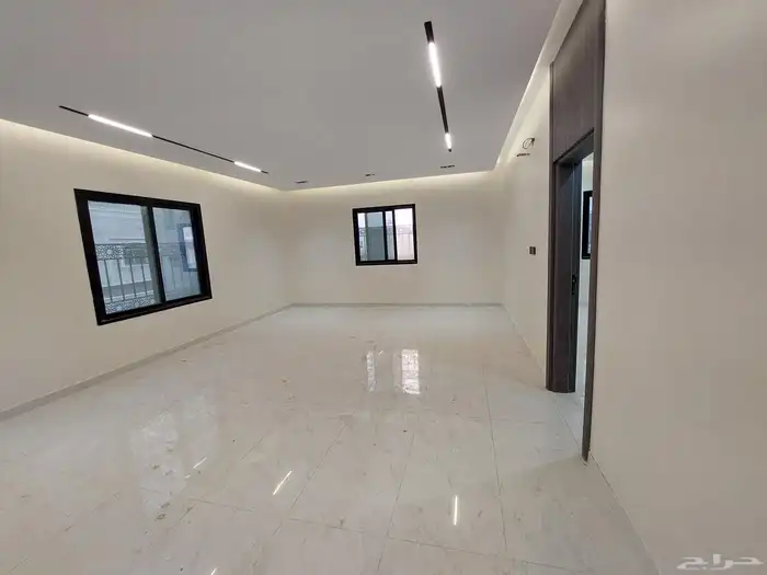 للبيع شقه تمليك الدور الأول مخطط 71جديدة مصعد راكب 2