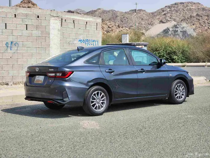 تويوتا يارس 2023 5