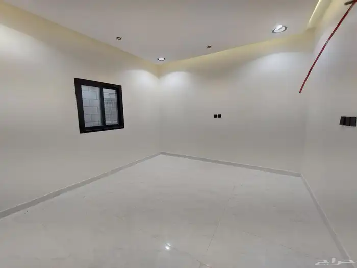 للبيع شقه تمليك الدور الأول مخطط 71جديدة مصعد راكب 9