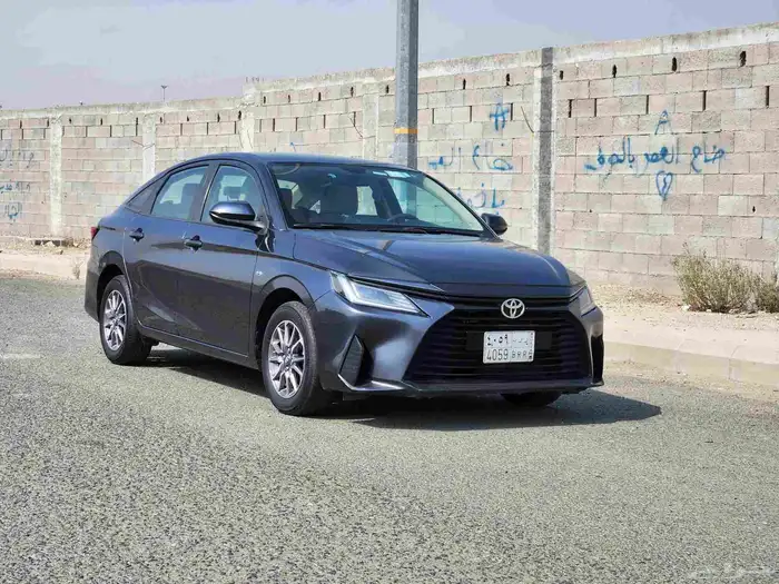 تويوتا يارس 2023 1
